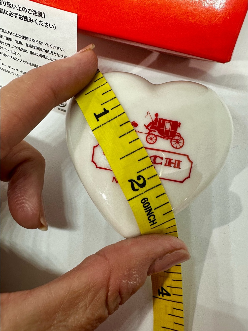 Authentic Vintage COACH Ceramic Heart Trinket Box with Original Presentation Box - Picture 7 of 10